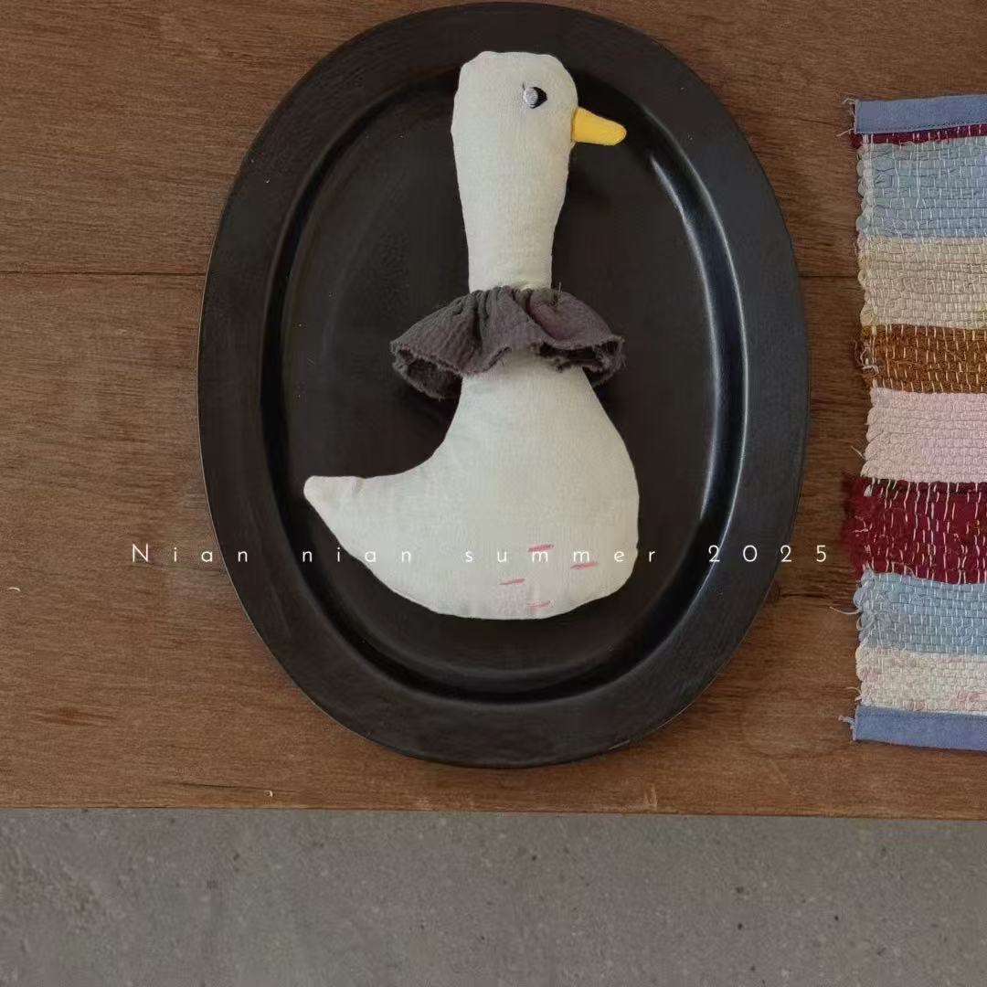 ins Nordic cute plush goose doll baby sleep companion, soothing soft and comfortable children's birthday gift prop Specification image