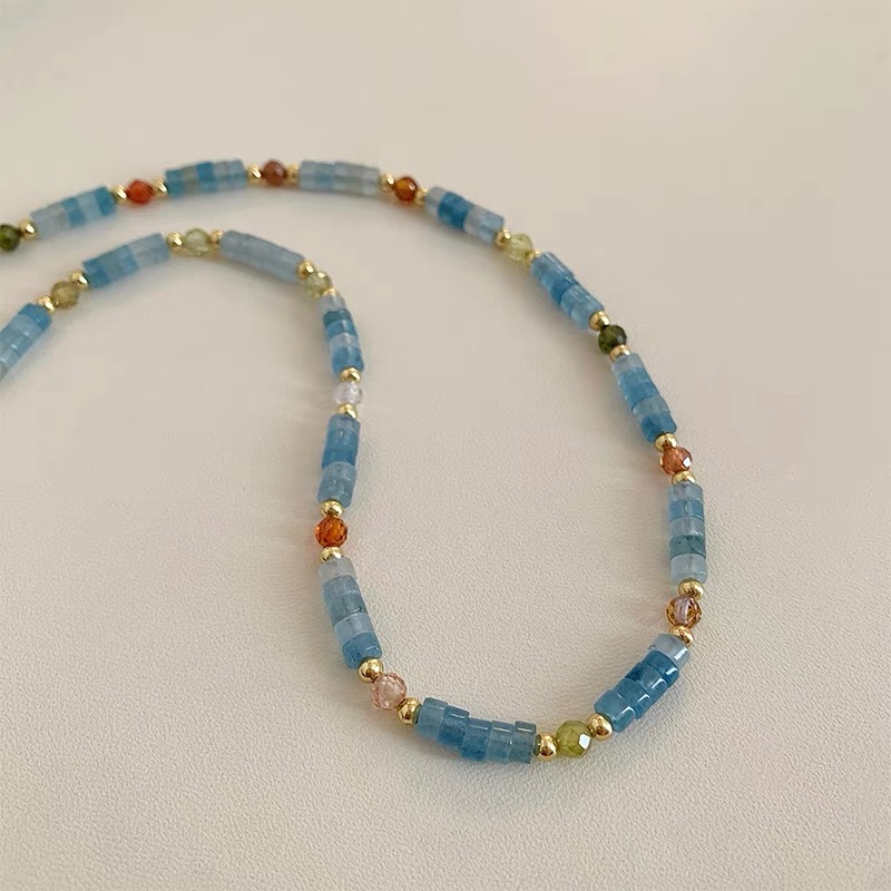 New Chinese-style artistic retro crystal necklace, fresh and elegant ice blue natural stone beaded collarbone chain, high-end neckchain Application Scenario