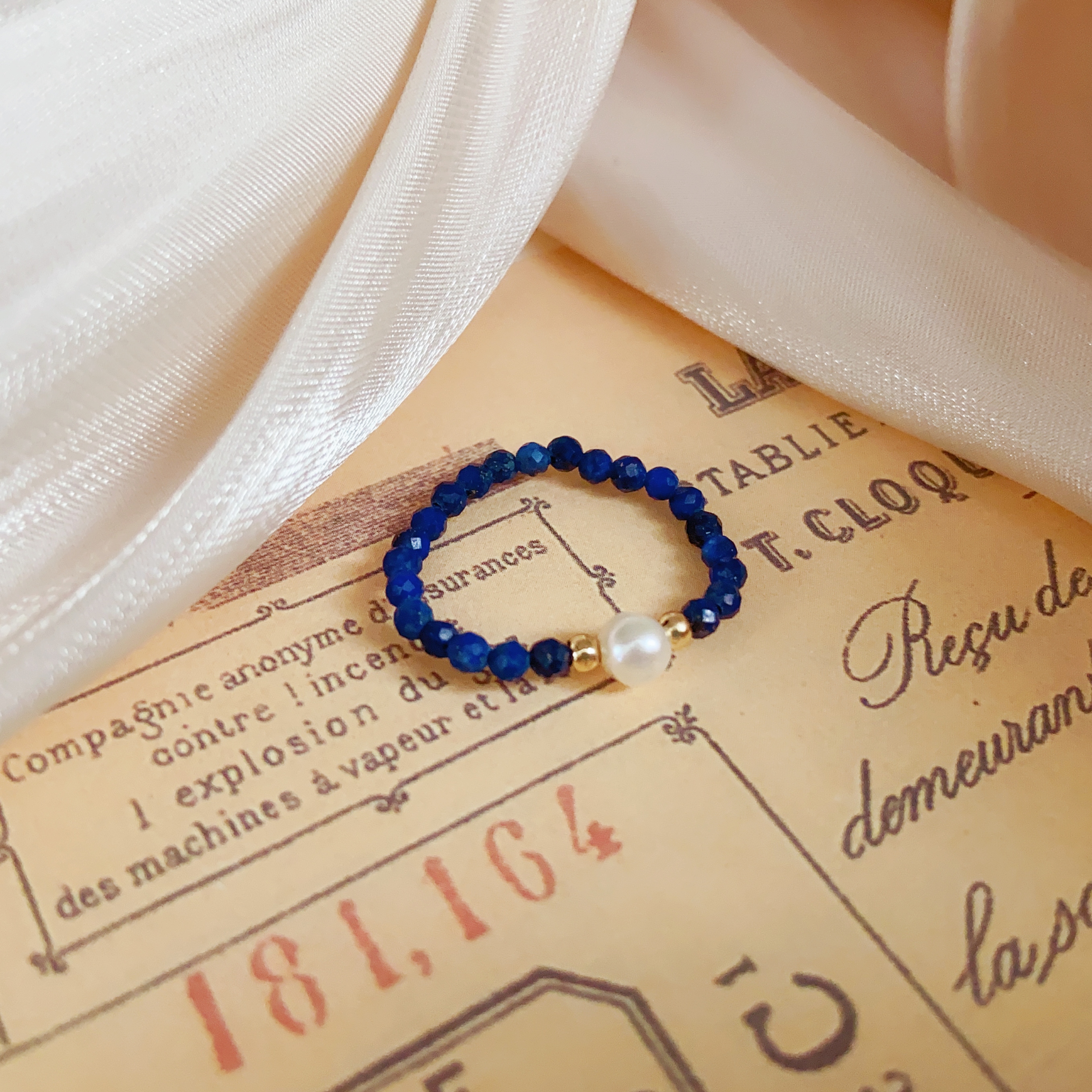 草莓晶弹力绳珍珠戒指甜美珍珠女网红风单圈时尚甜美风个性潮装饰戒指装饰戒指