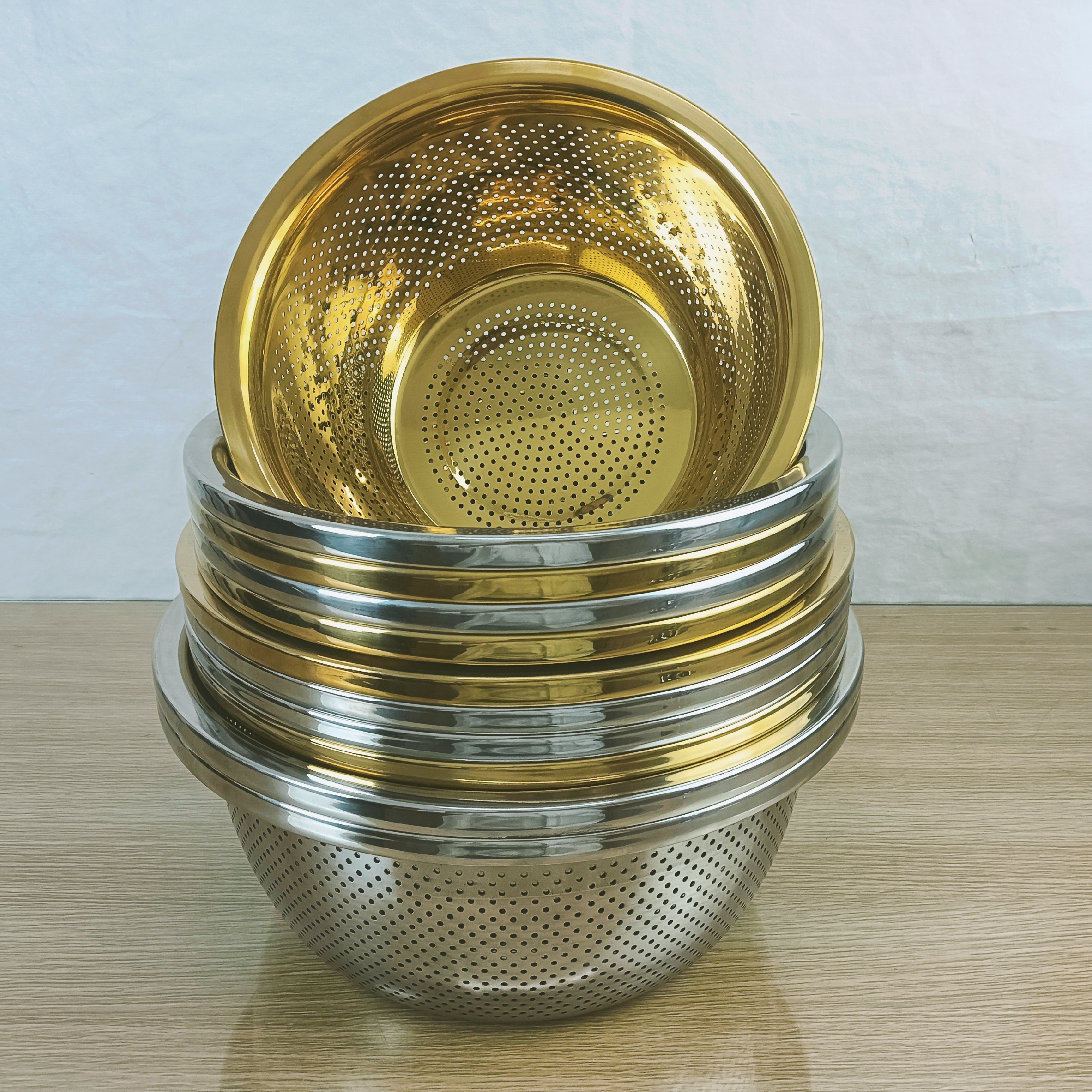 DF99483 extra-thick stainless steel basin and washbasin, food-grade draining basket, vegetable washing basin, egg beating, kitchen, home baking, DF TRADINGHOUSE details Picture