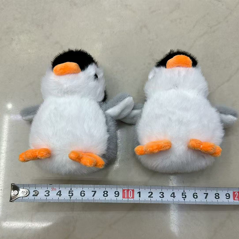 Little penguin plush toys, anthropomorphic animal creative dolls, cartoon peripheral pendants, plush toy pendants, keychains, cloth puppet pendants, cute decorative gifts, claw machine factory direct sales Application Scenario