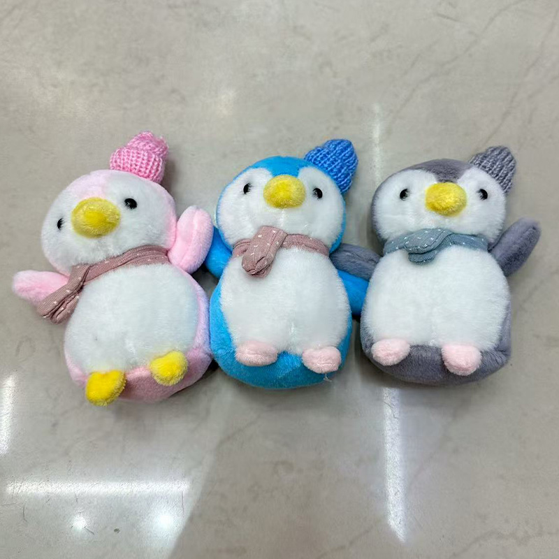 Cotton Hat-Wearing Penguin Cultural And Creative Souvenirs, Animal Penguin Creative Dolls, Cartoon Peripheral Pendants, Plush Toy Pendants, Keychains, Cloth Doll Pendants, Cute Decorative Gifts, Claw Machine Factory Direct Sales details Picture