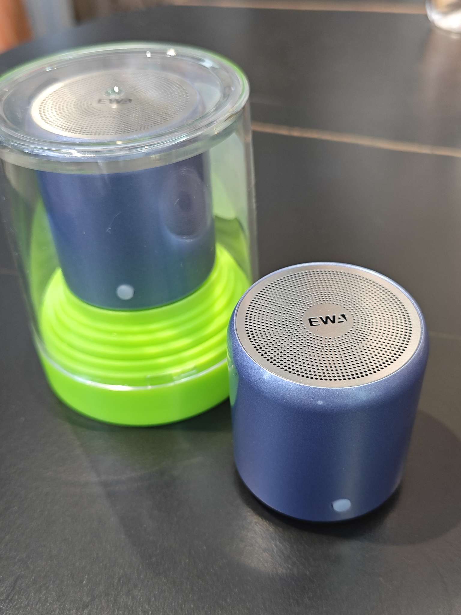 Aima Emma Aima Emma Audio Ewa/ Sound For Love A107 Tws Connected, Waterproof, Splash-Proof, Compact And Exquisite, Small Volume, High Volume Bluetooth Speaker undefined