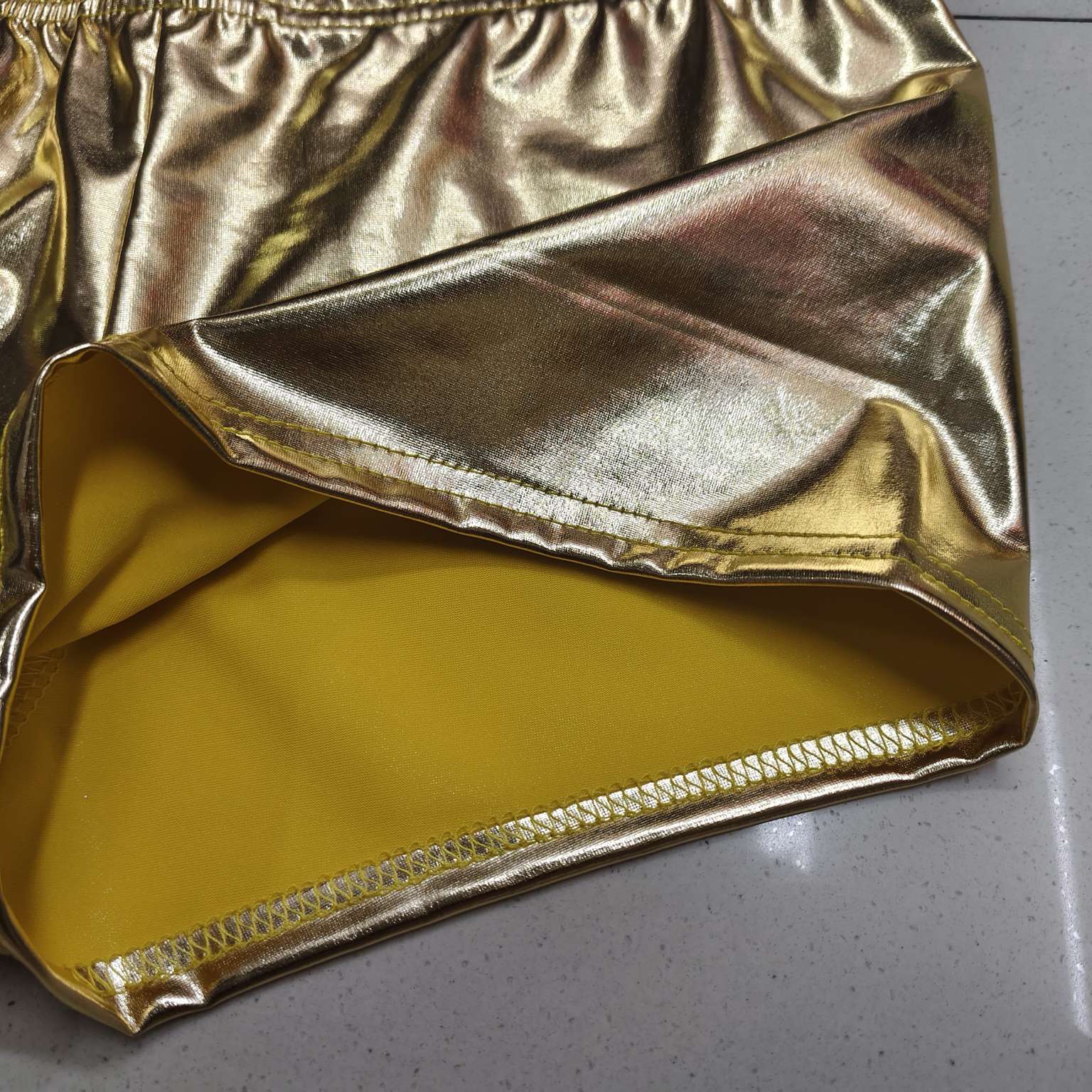 Factory direct sale  跨境新款短裤亲子服装 活动舞台装松紧腰彩色烫金漆皮性感热裤 派对服装详情图3