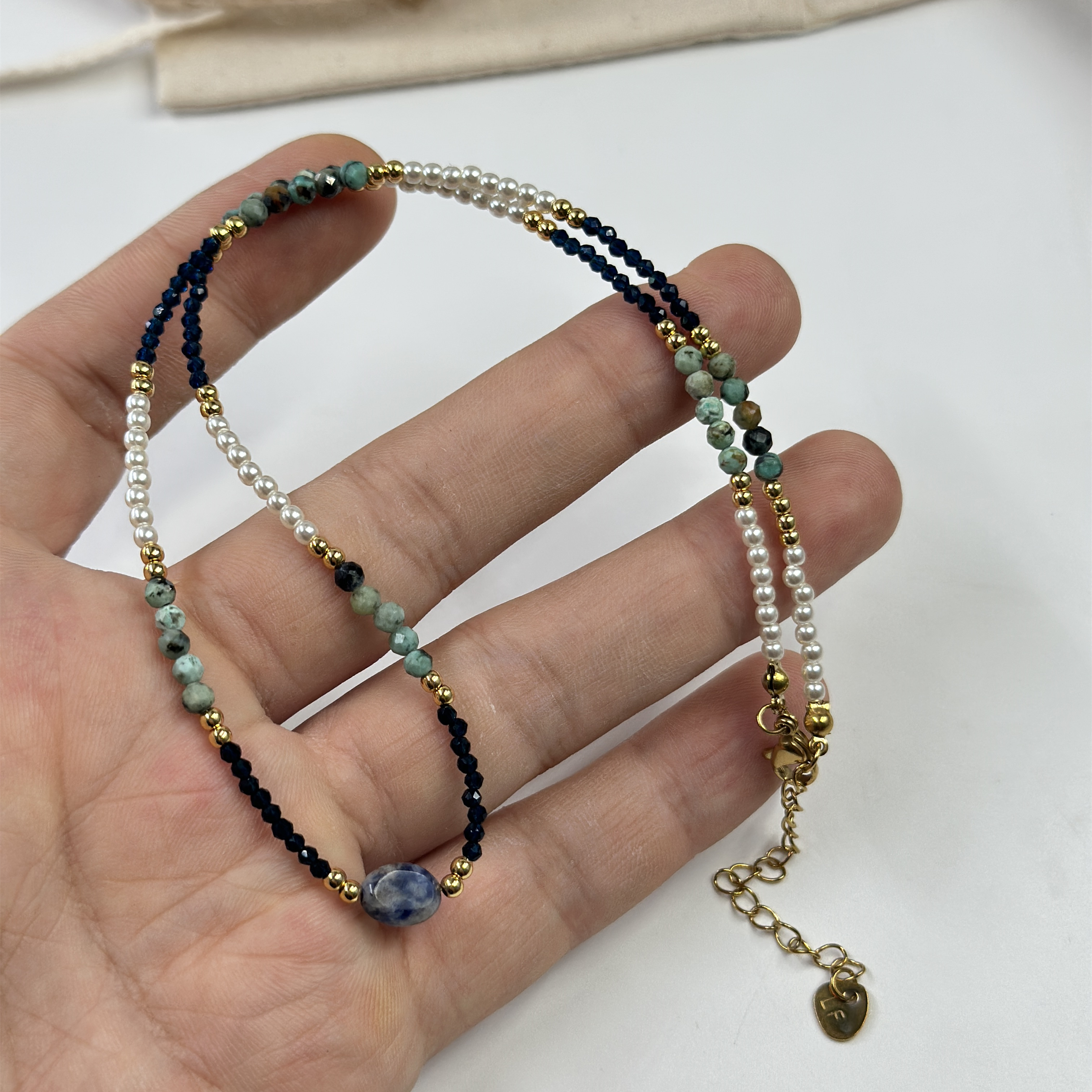 وهناك لؤلؤ من لؤلؤة من سلسلة الترالترالترالترالترالترالترميز الرفيع المستوى Item Picture
