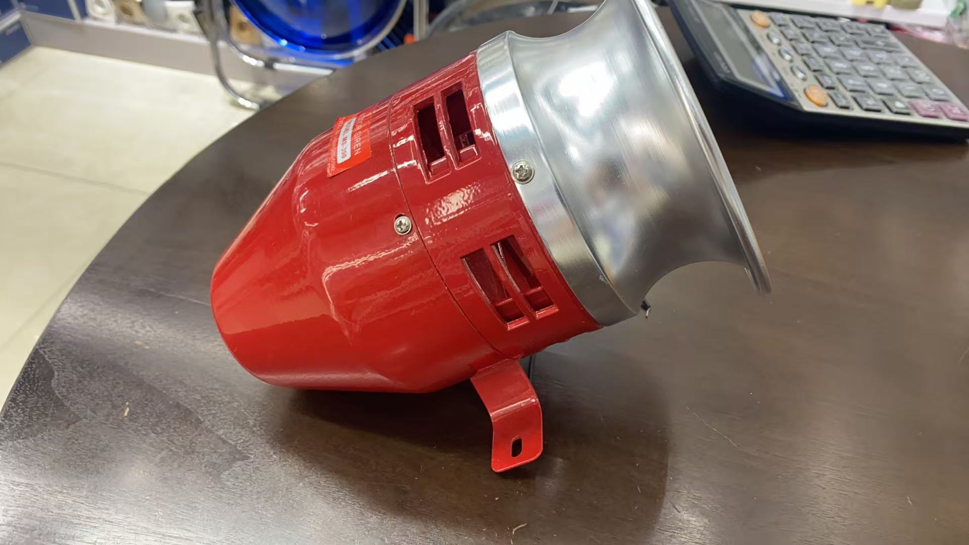 警报器白底实物图