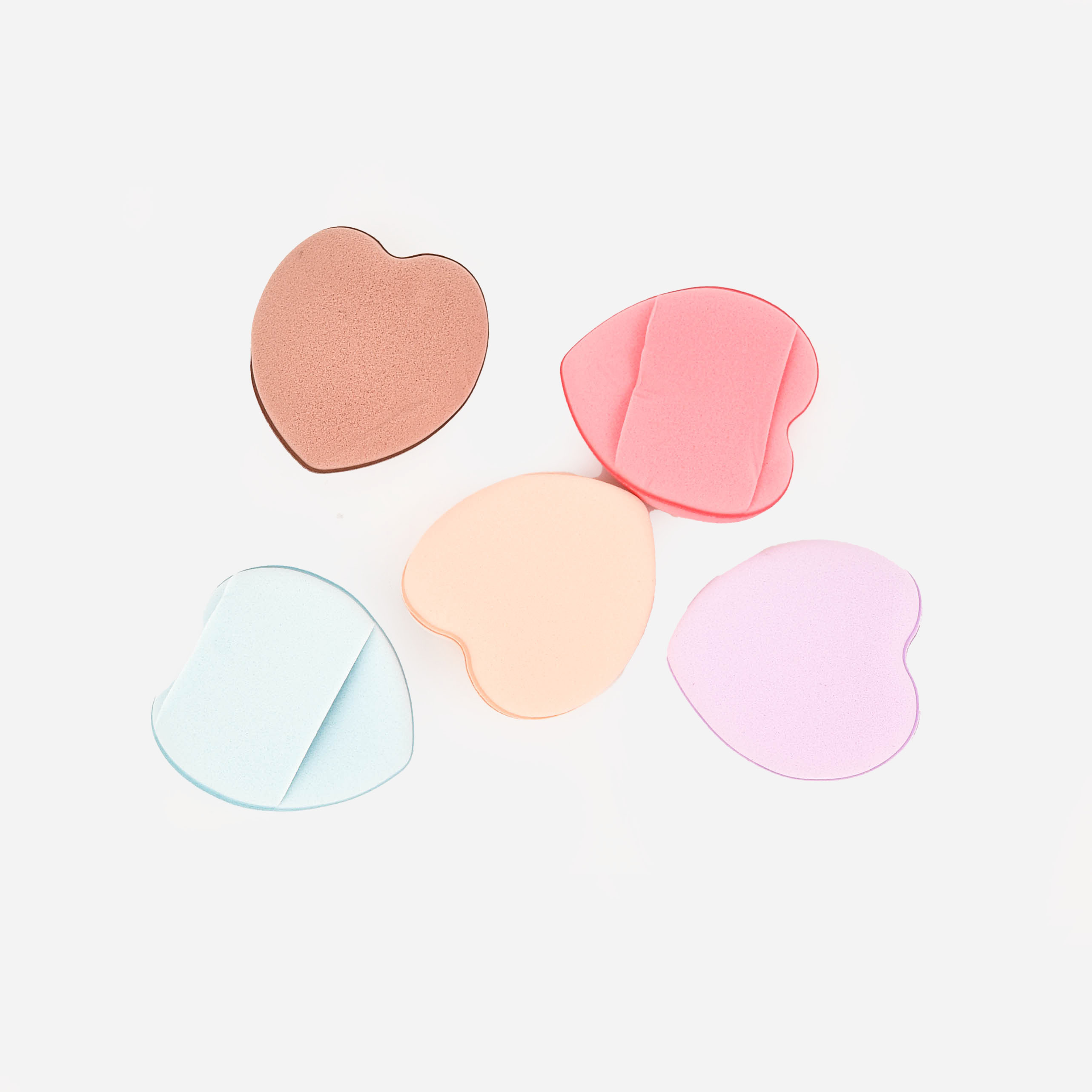 The air cushion powder puff is light and smooth for makeup application. It is a dry and wet dual-purpose powder puff and an air cushion makeup setting tool Application Scenario