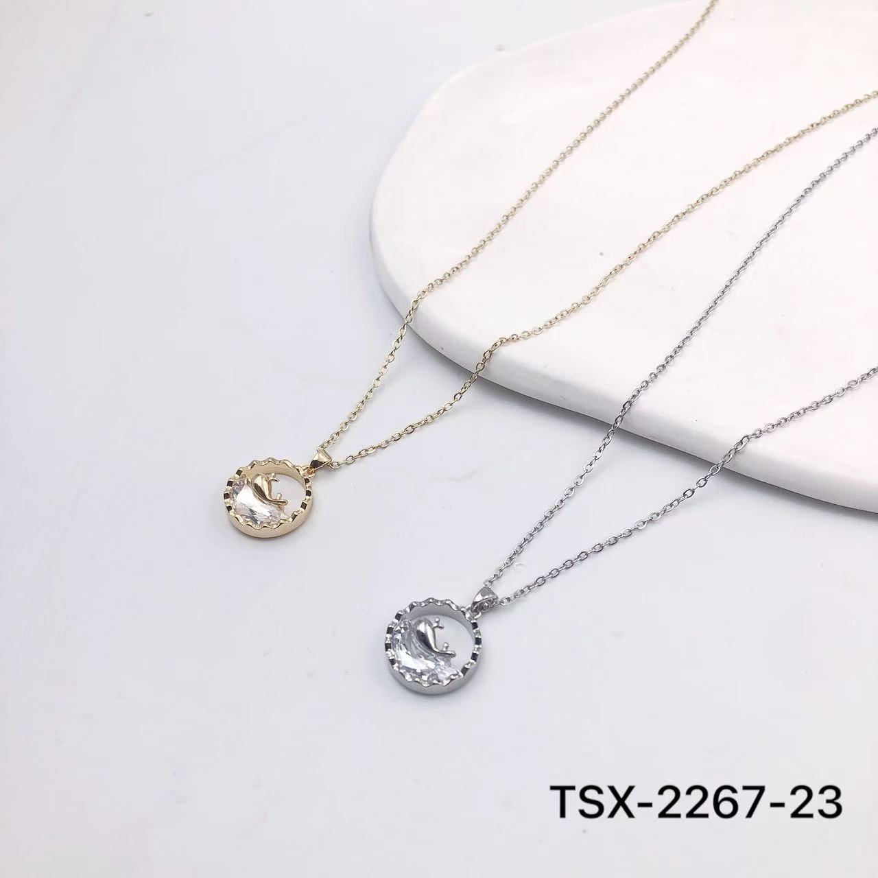 Xuhui brand exquisite and light luxury copper-plated with real gold and zircon dolphin, fashionable and versatile necklace Application Scenario