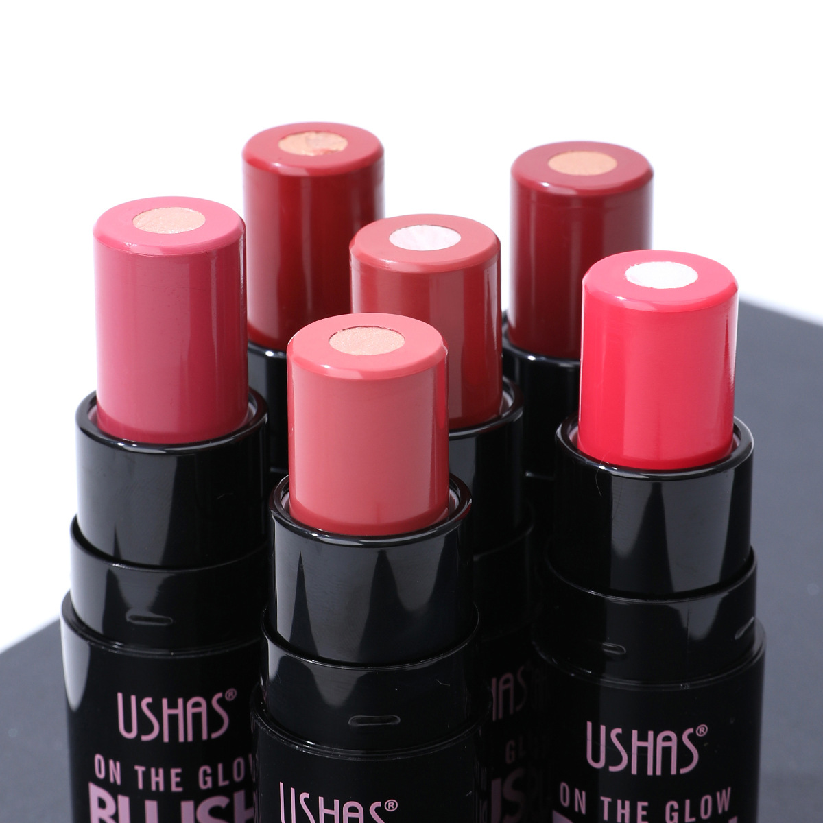 USHAS European and American cross-border stock blush sticks, lip balms, waterproof, long-lasting makeup UC138 full figure