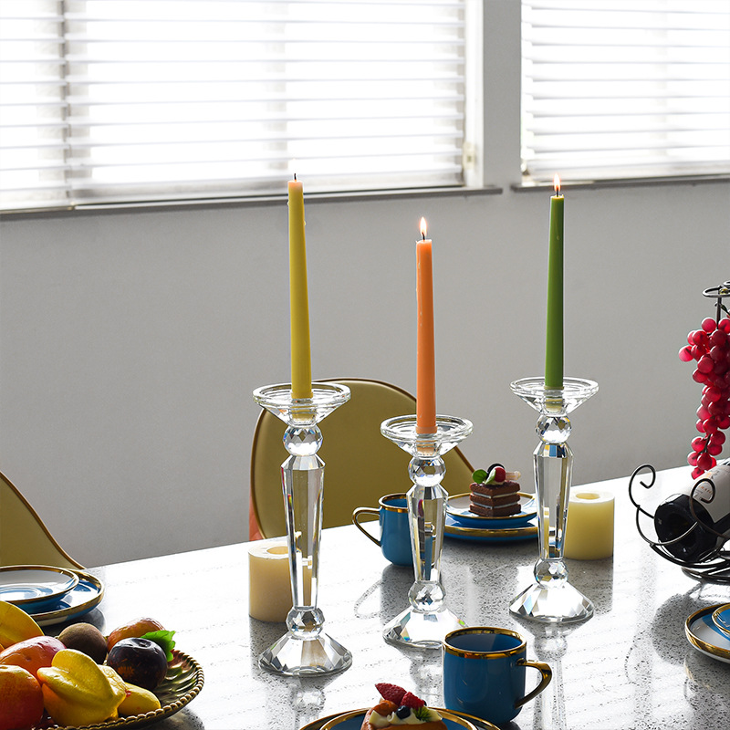 European-style simple crystal glass candlestick, transparent romantic wedding props, table decoration, candlestick, glass fruit plate, glass vase, solid wood fruit box, glass fruit plate with base, ironwork tray pic 1