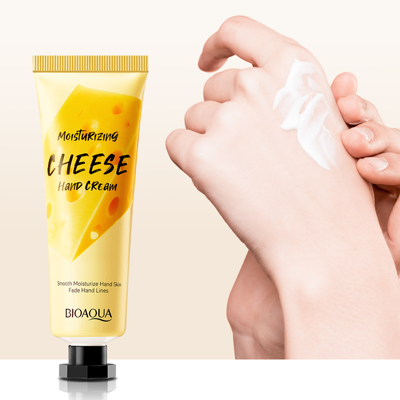 All-english BIOAOUA Cheese Hydrating Hand Cream, moisturizing and anti-cracking hand cream, cross-border export wholesale Application Scenario