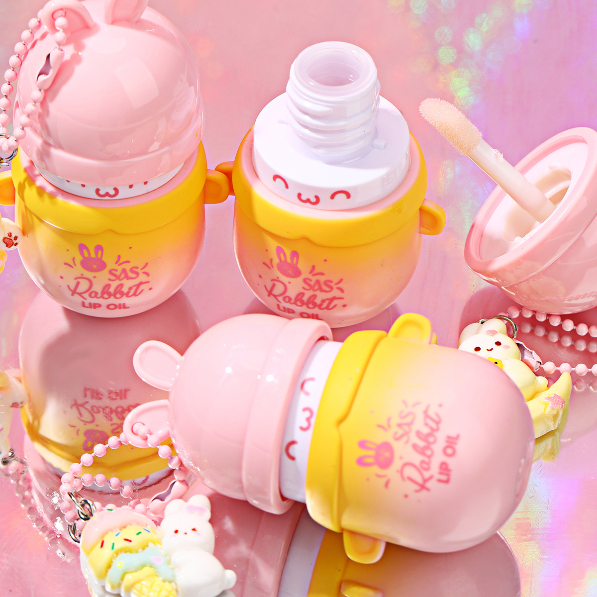 SAS European and American cross-border Amazon bestseller Cute brightening Moisturizing Lip Oil with pendant SLG003 details Picture