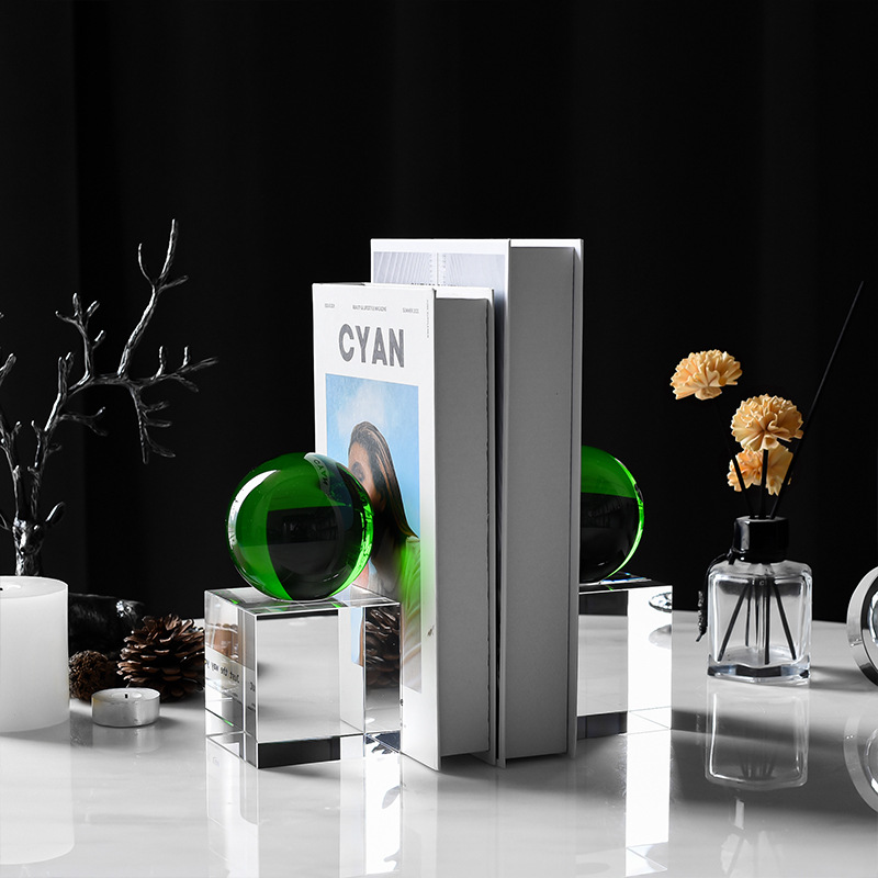 轻奢水晶书挡样板房桌面创意客厅酒柜家居礼品水晶球摆件