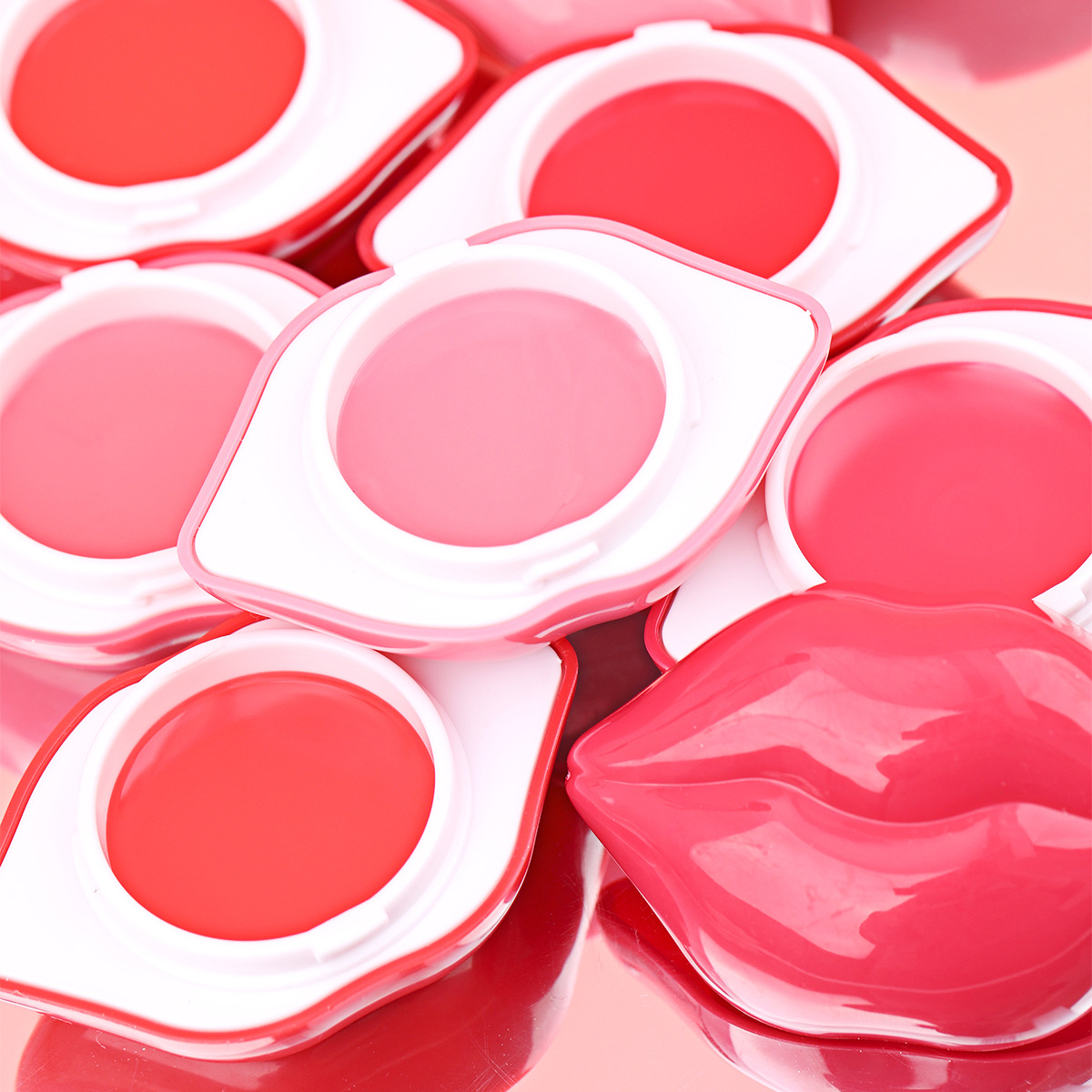 USHAS Cross-border Stock Hydrating, Moisturizing and Nourishing Lip Mask, Exfoliating and reducing lip lines Lip balm UC119 details Picture