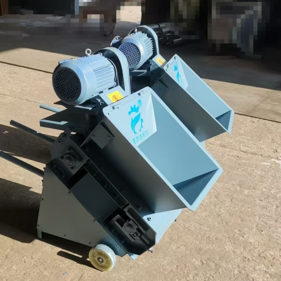 建筑垃圾粉碎制沙机锤头式破碎机拖拉机后传动多功能粉土机新履带抛撒粉土一体机拖拉机后悬挂式多功能64型粉土机详情图6