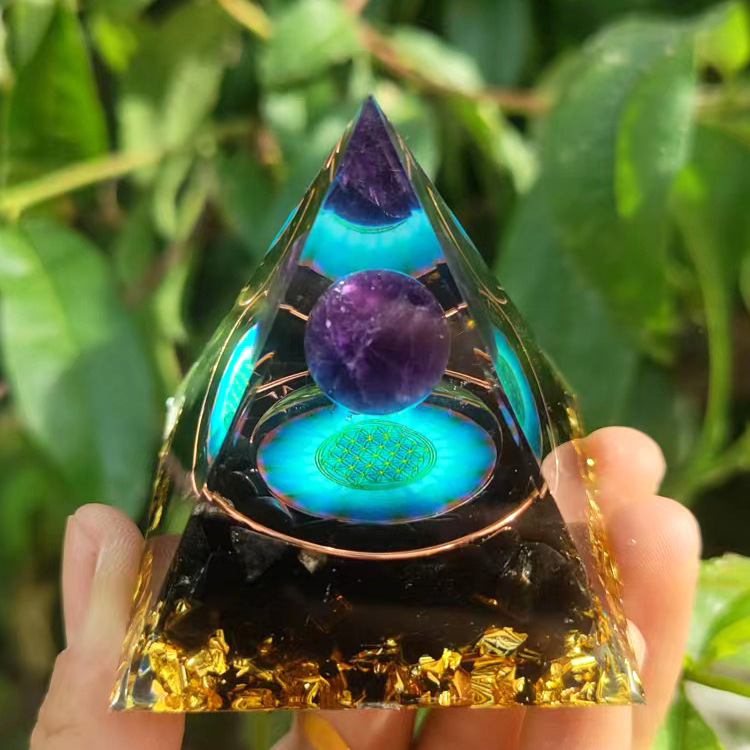 Cross-border foreign trade best-selling crystal balls, pyramid crystal crushed stone resin, home desktop handcrafted ornaments pic 1