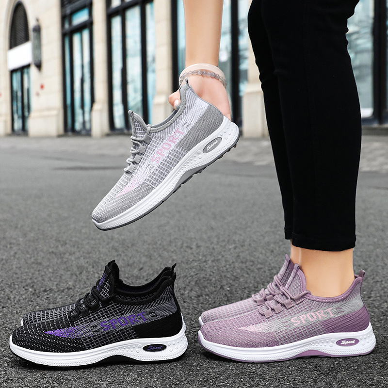 Women's summer sports shoes, new breathable mesh shoes, flying fabric soft-soled running shoes, comfortable and not tiring to the feet, casual women's shoes Application Scenario