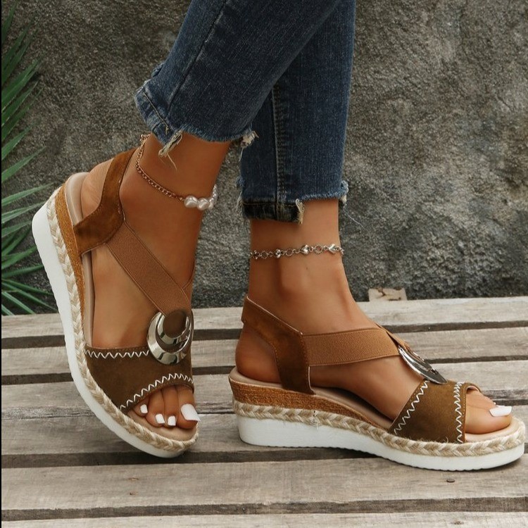 Summer new round head fish-mouth thick-soled wedge heel sandals for women, European and American large-sized muffin and outerwear metal buckle women's sandals full figure