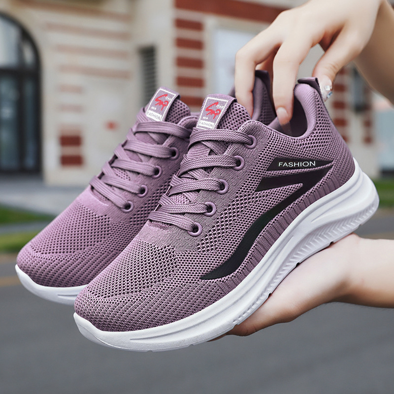 Women's shoes, versatile mom shoes, cross-border shoes, casual shoes, foreign trade sports shoes, solid-color flying woven breathable mesh shoes Application Scenario