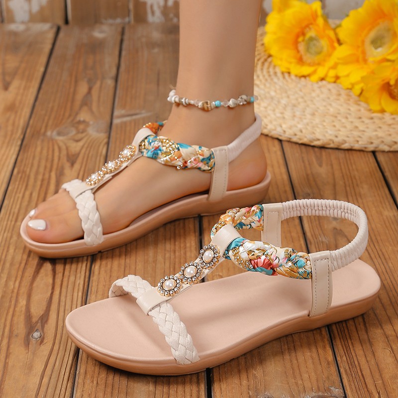 Summer 2025 flat open-toe sandals, Korean-style fashionable rhinestone anti-slip student beach shoes, women's shoe trend details Picture