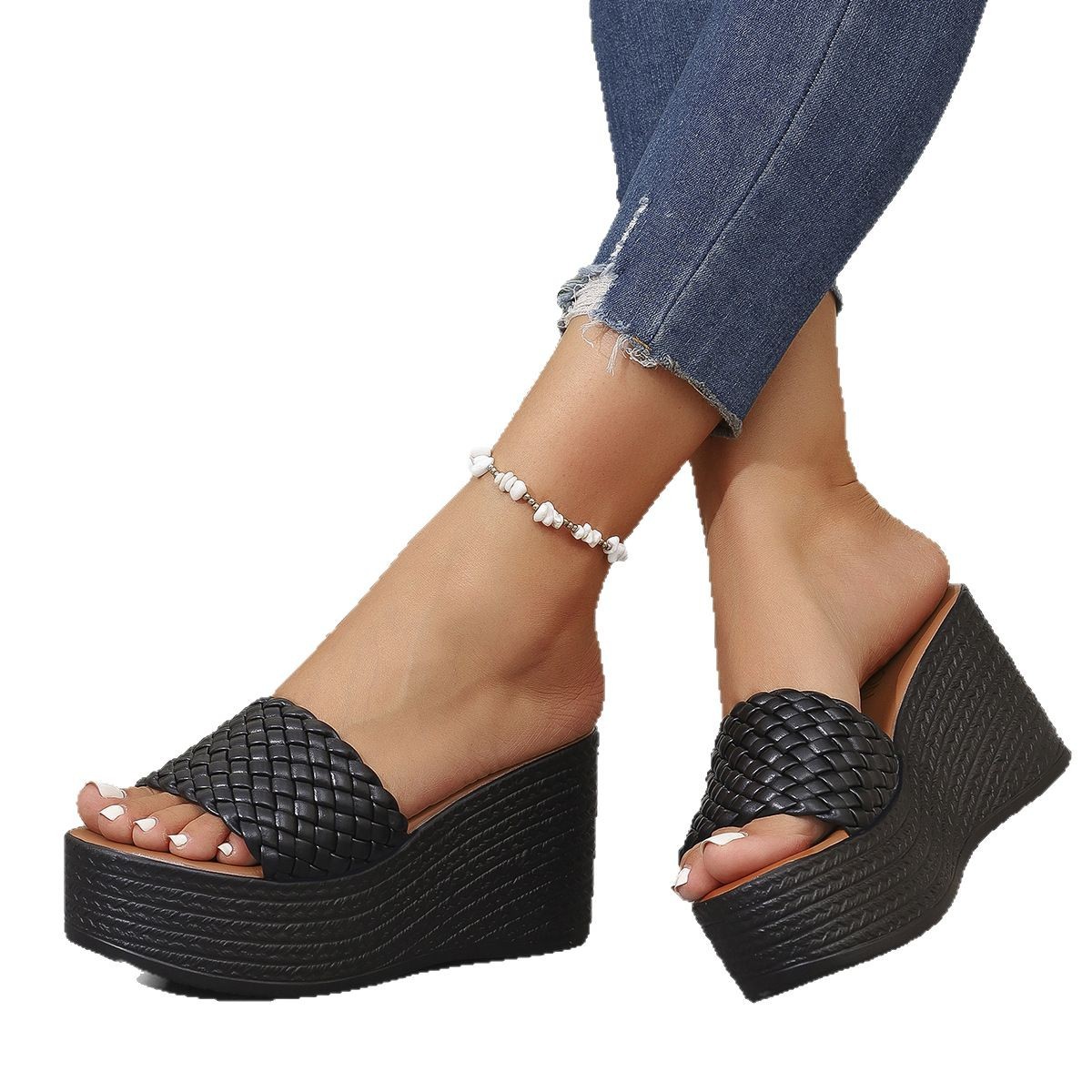 Amazon's 2025 summer new European and American slope and thick-bottomed fish-mouth one-strap woven lightweight muffin flip-flops in large size Item Picture