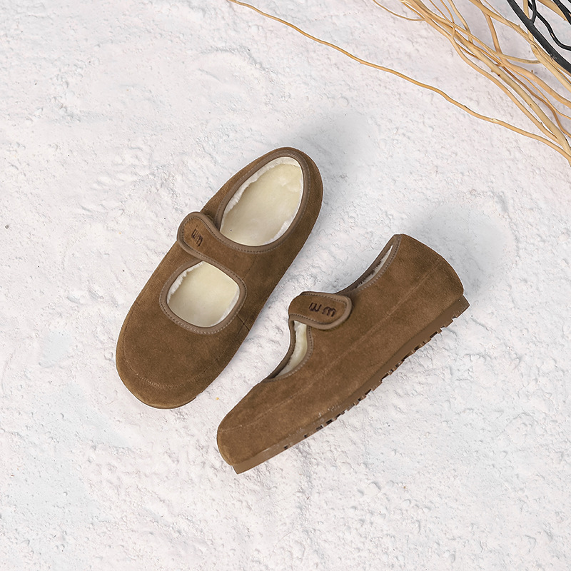 Grape Mom's large-sized inner height-increasing Velcro warm half-drag, ugly and cute wool Marizhen fur single shoes, autumn and winter cotton shoes Application Scenario