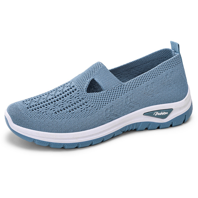 Women's shoes, versatile cross-border large-sized casual shoes, breathable single shoes made of flying fabric, shoes for middle-aged and elderly mothers, and cloth shoes on one foot Item Picture