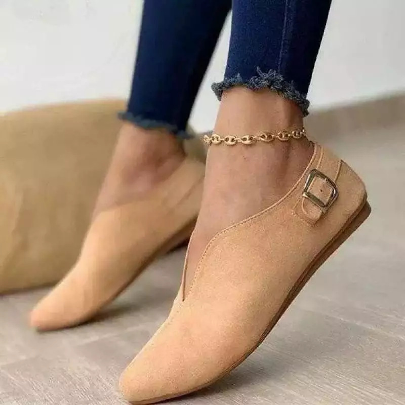 2022 Autumn Foreign Trade Cross-border foreign trade large size single shoes, flat heel thick-soled hollowed-out Velcro round toe casual shoes Application Scenario