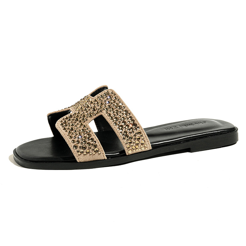 The 2025 new style of women's summer fashionable outdoor flat heel one-shoulder water-diamond cool slippers Item Picture
