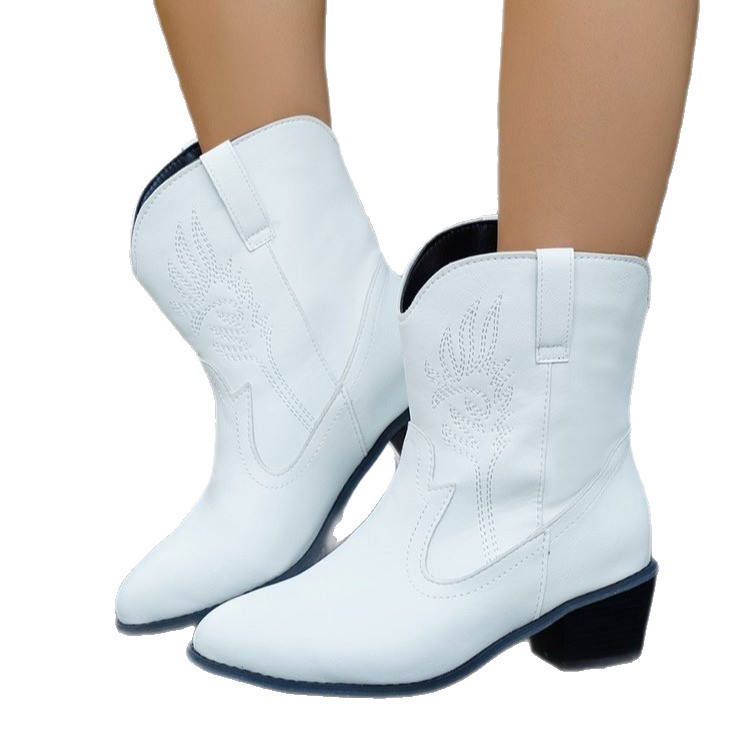 Cross-border trade large-sized 2025 autumn/winter embroidered chunk-heeled mid-calf boots, retro embroidered knight mid-calf boots Item Picture