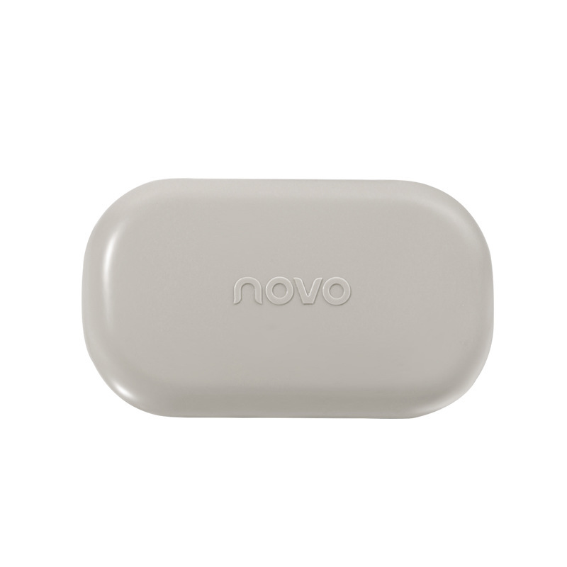 NOVO Misty three-color eyebrow Powder offers a three-dimensional eyebrow shape. The powder texture is fine and smooth, making the coloring more natural and affordable Item Picture