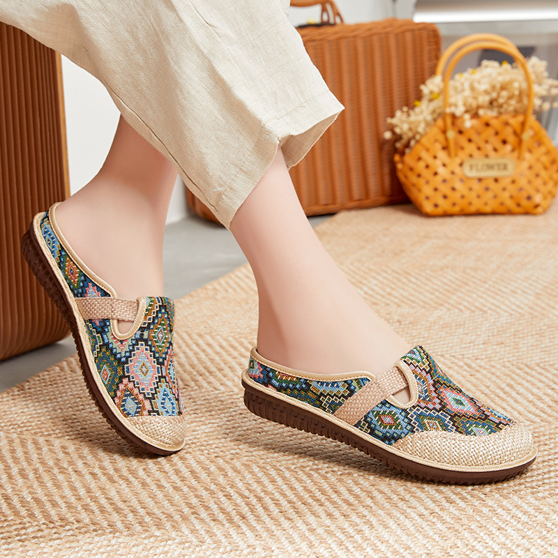 A lazy woman in shoes, wearing one-legged flip-flops, furniture, half-support casual shoes, color-blocked checkered, versatile mom shoes, single shoes Specification drawing