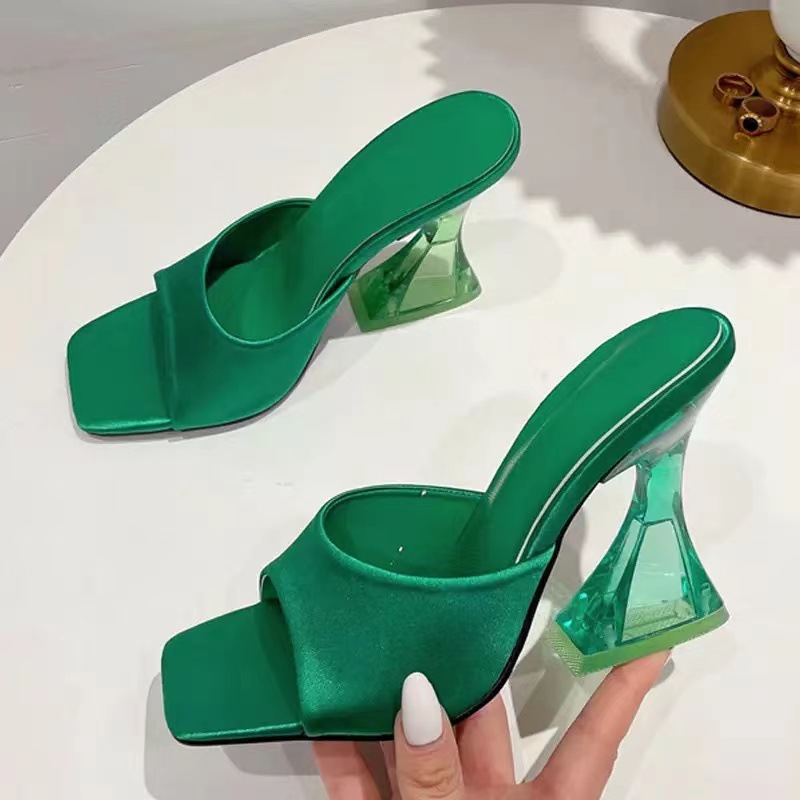 New foreign trade slippers for women 2024, European and American summer new high-heeled slippers, square-toed women's cool slippers, large size 40-43 Application Scenario