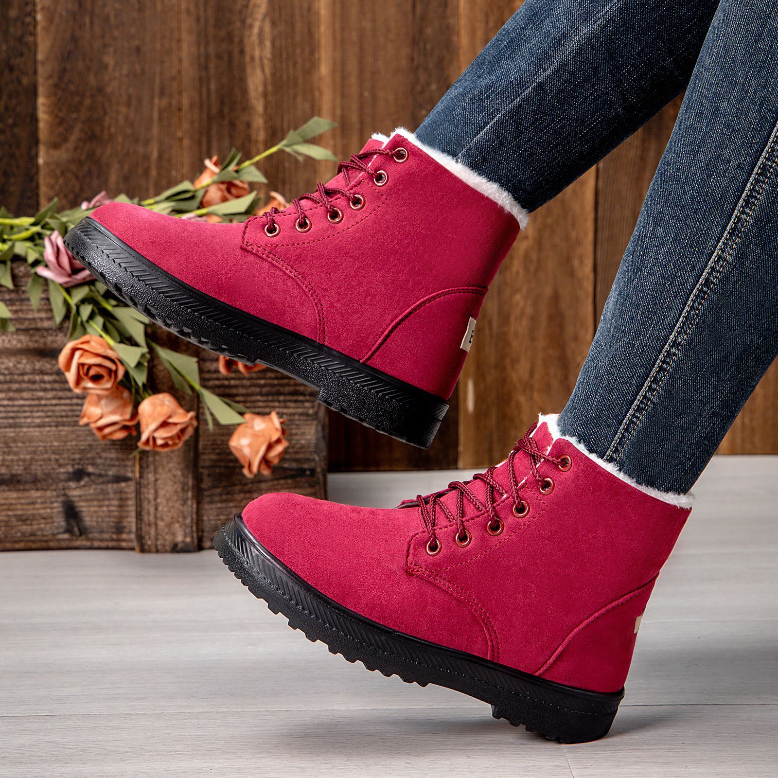 Women's snow boots, cold-proof and warm cotton shoes, fleece and thickened cotton boots, high-top Dr. Martens boots, cross-border large-sized women's boots full figure