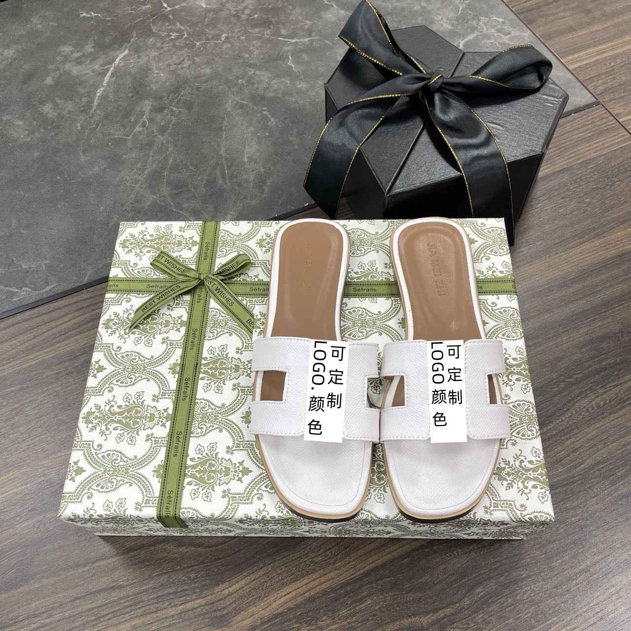 2025 New summer genuine leather casual beach slippers for women's fashionable outerwear, versatile flat one-shoulder sandals Specification drawing