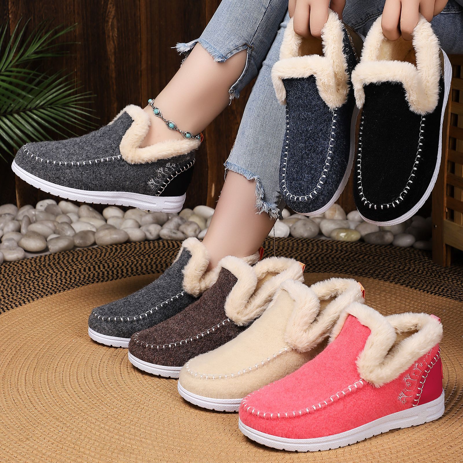 Winter cotton boots with fleece and thickened cotton shoes, cross-border trade women's boots, cold-proof and warm snow boots, and fashionable ankle boots full figure