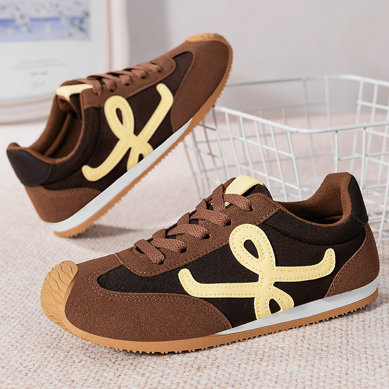 Versatile women's shoes, retro German training shoes, trendy and fashionable casual shoes, soft-soled, not tiring to the feet, single shoes, breathable, Forrest Gump shoes details Picture