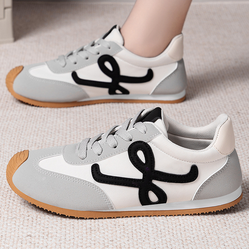 Versatile women's shoes, retro German training shoes, trendy and fashionable casual shoes, soft-soled, not tiring to the feet, single shoes, breathable, Forrest Gump shoes Specification drawing