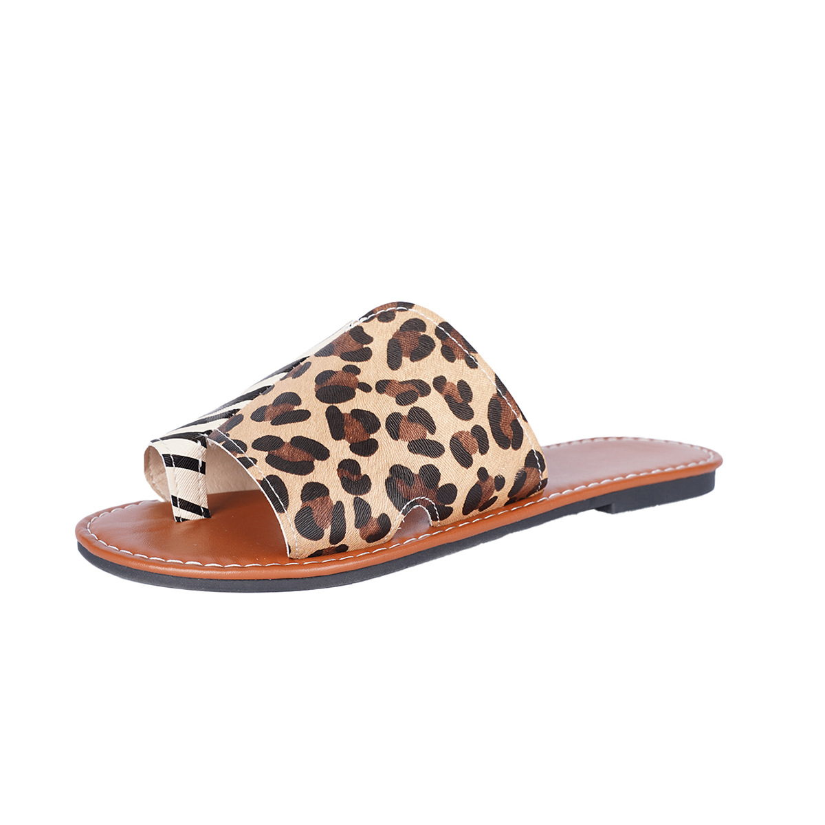 Cross-border large-sized cool slippers for women 202 new summer European and American leopard print flip-toe flat flat one-shoulder round toe slippers Item Picture