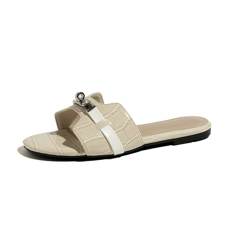 High-end crocodile-patterned metal buckle toe exposed hollowed-out one-shoulder slippers for women's summer, French flip-flops, flat beach slippers Item Picture