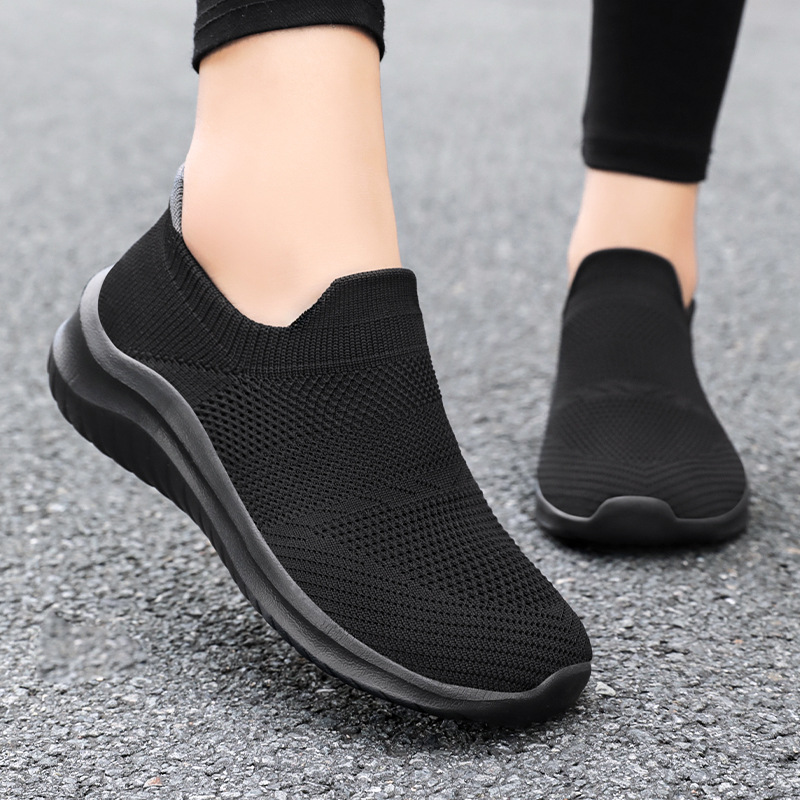 Women's shoes, versatile cross-border soft-soled casual shoes, breathable mesh woven shoes, single-foot shoes, lightweight mom shoes Application Scenario