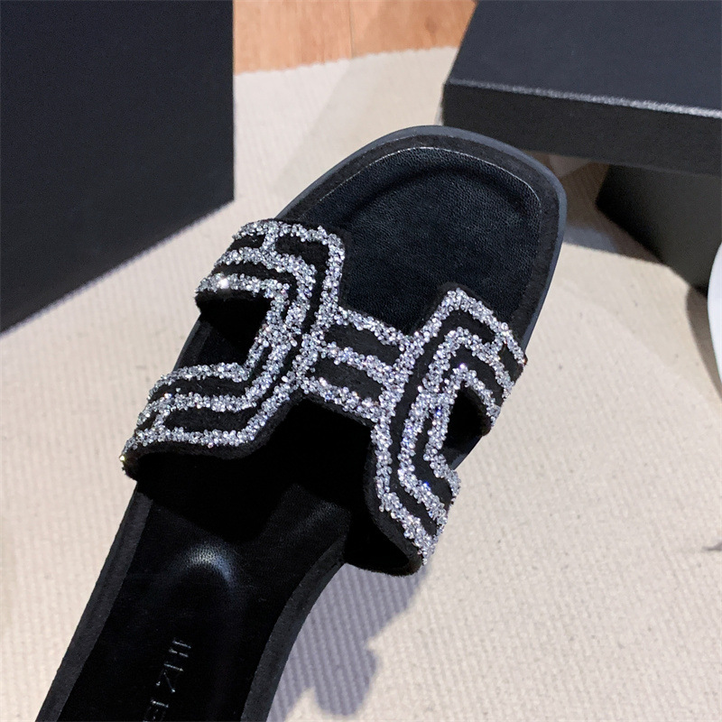 New water diamond flat slippers for women's summer outerwear, casual and lazy, thick-heeled, popular one-shoulder beach shoes. Instant delivery details Picture