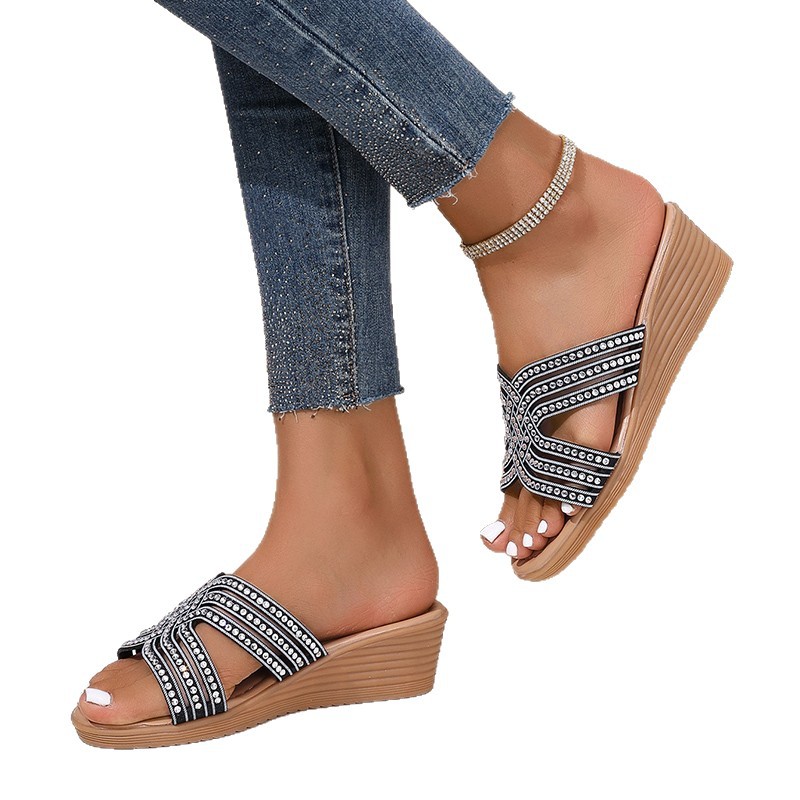 Cross-border large-sized full-diamond wedge heel cool slippers for women 2025 summer new fairy-like style thick-soled high-heeled slippers Item Picture