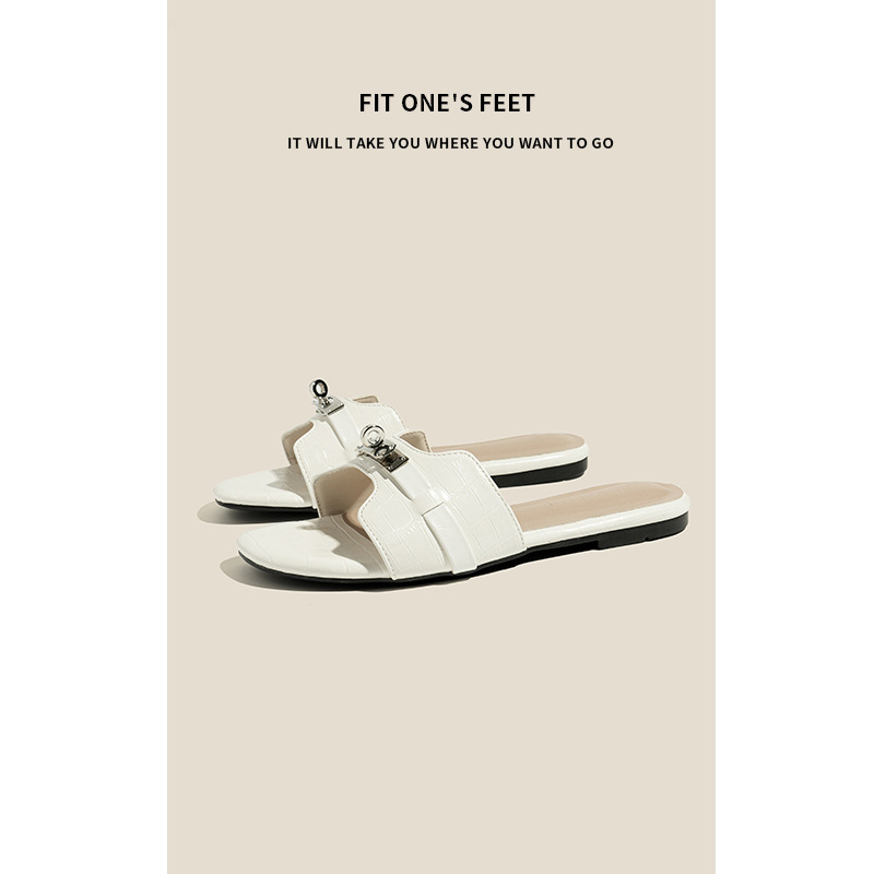 High-end crocodile-patterned metal buckle toe exposed hollowed-out one-shoulder slippers for women's summer, French flip-flops, flat beach slippers Application Scenario
