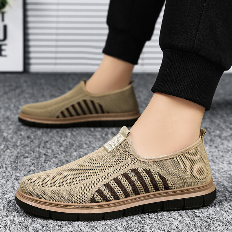 Men's soft-soled comfortable casual shoes, flying woven shoes, one-step dad shoes, breathable and non-smelly feet, mesh shoes, versatile single shoes Application Scenario