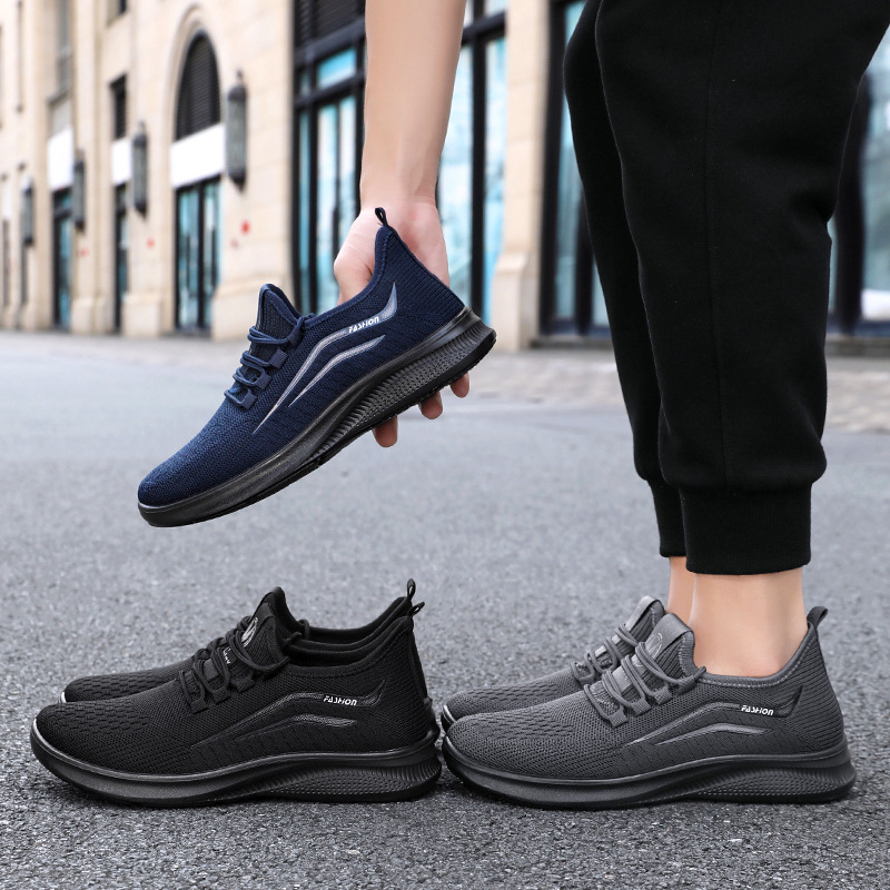 Men's sports shoes, breathable mesh shoes, non-smelly feet, flying woven shoes, soft-soled and comfortable running shoes, classic and versatile casual shoes Application Scenario