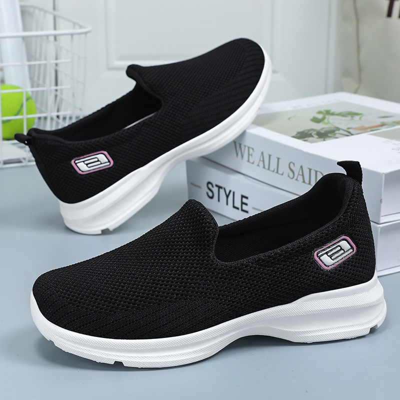 New spring styles of women's shoes, versatile and suitable for women to wear on one foot. Wholesale of cross-border factory comfortable and breathable women's shoes Application Scenario