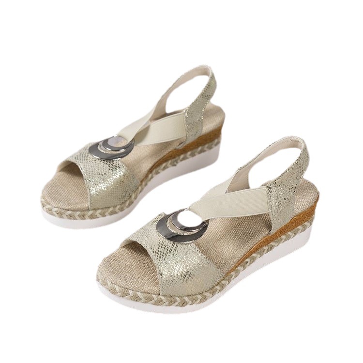 2023 Cross-border plus-size sandal women's summer new round toe thick-soled one-shoulder strap flat beach shoes Item Picture