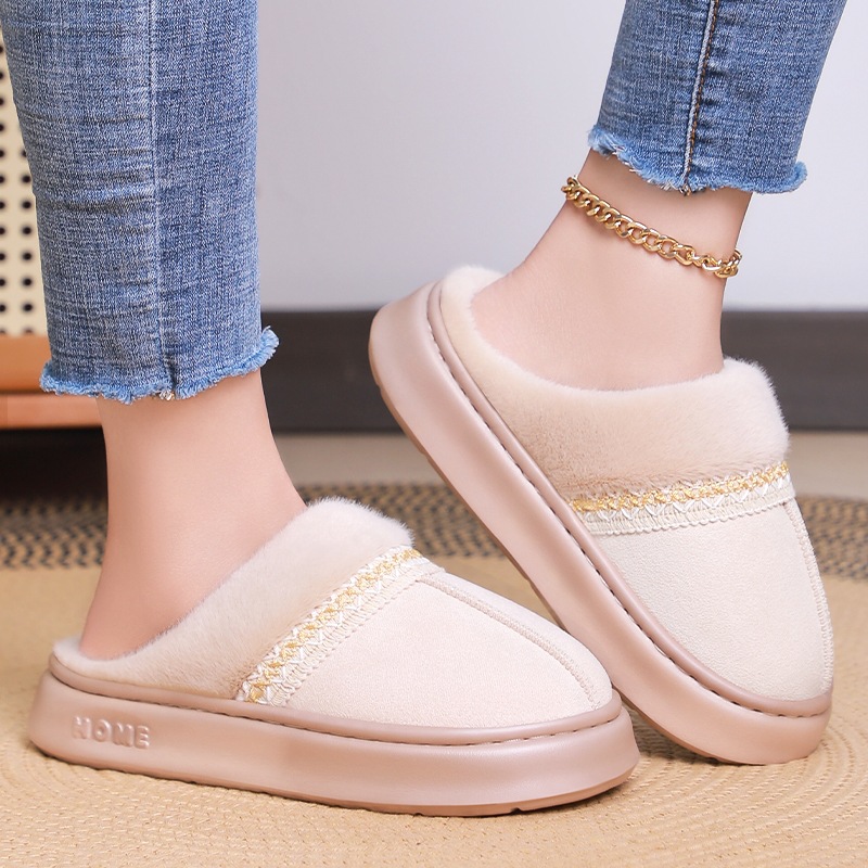 Women's cotton shoes, cross-border TEMU large-sized winter versatile women's ankle boots with fleece and thickened cotton boots, one-foot cotton slippers Application Scenario