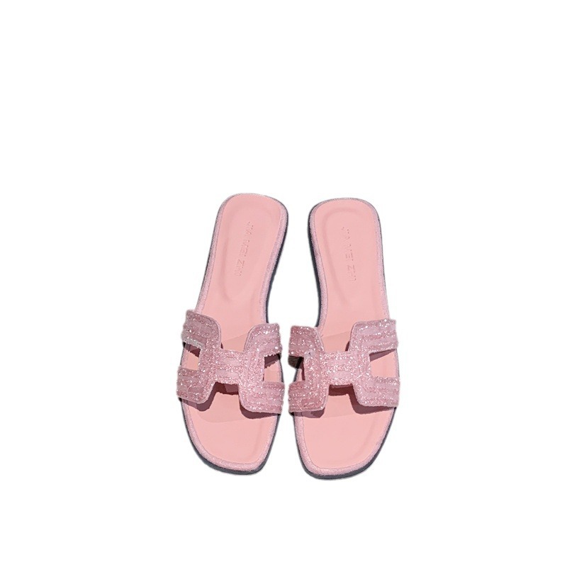 New water diamond flat slippers for women's summer outerwear, casual and lazy, thick-heeled, popular one-shoulder beach shoes. Instant delivery Item Picture